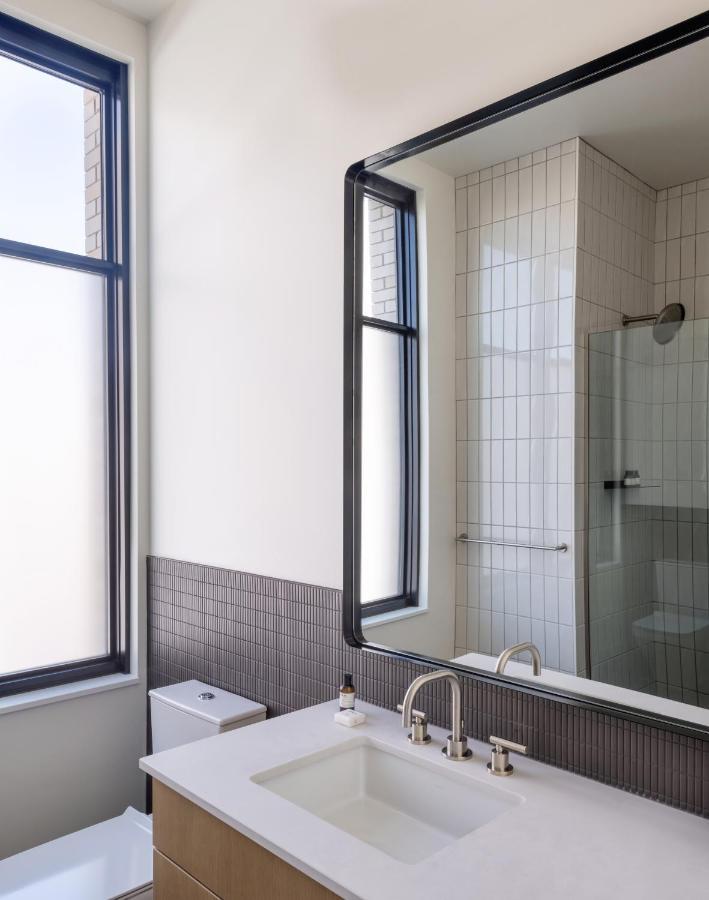 Roost Detroit Aparthotel ภายนอก รูปภาพ